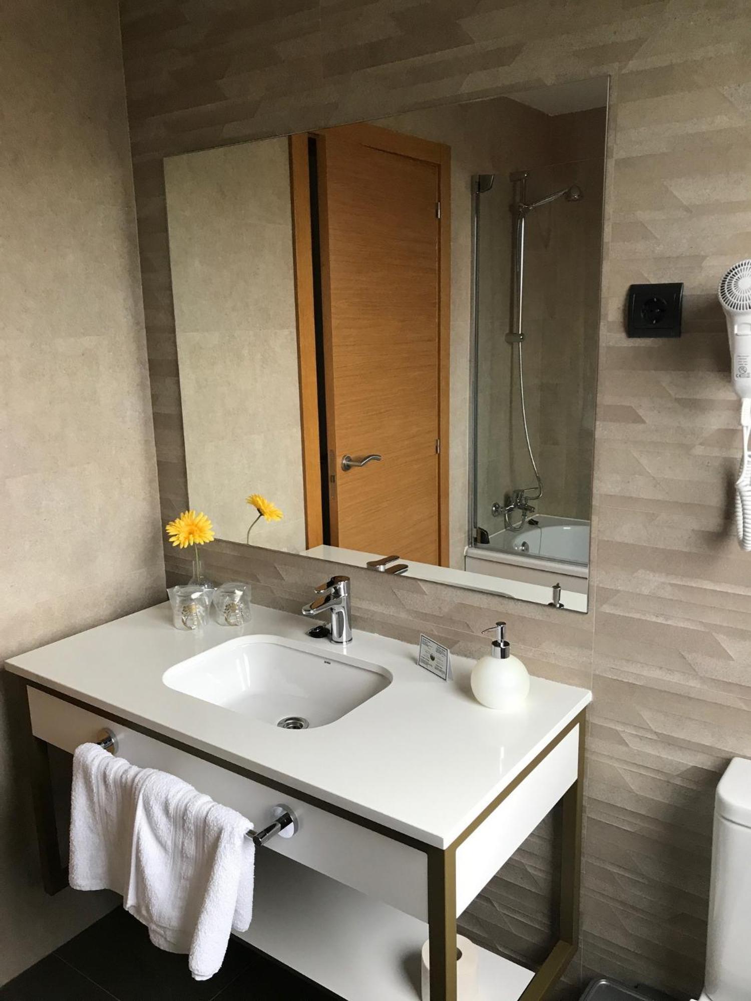 Hotel Mercedes Camargo Chambre photo