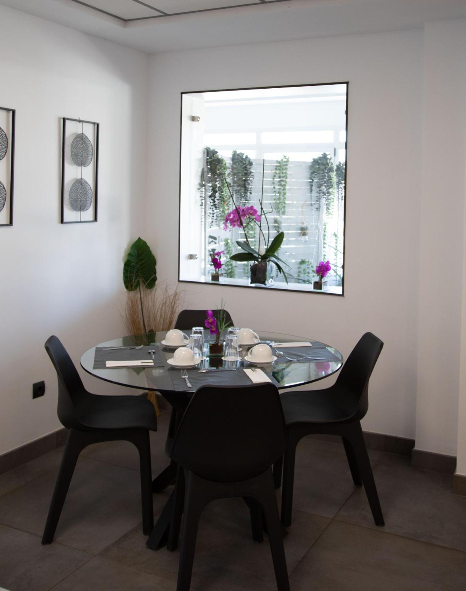 Hotel Mercedes Camargo Extérieur photo